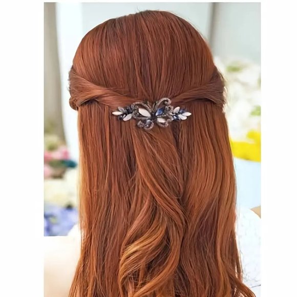 Luxury Design Crystal Rhinestone Hair Barrette - Picture 3 of 3